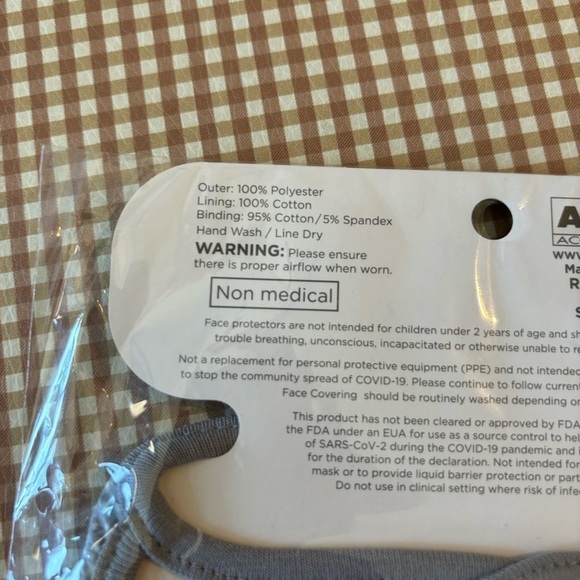 4 pack of Reusable adult size face masks. 12
MASKS. NEW. Camouflage. Dots. Solid - Picture 7 of 8